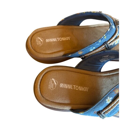 Minnetonka Womens 11M Denim Floral Sandals With Metal Accents - Picture 2 of 5